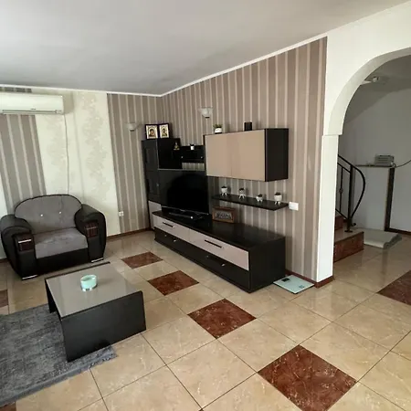 Alex 펜션 Năvodari